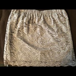 Lace Short Pencil Skirt